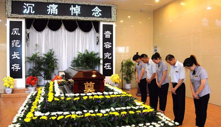 殡仪馆礼厅布置